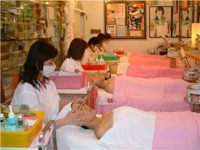 台北美容丙級保證班 